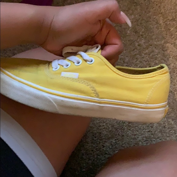 Vans - Picture 2 of 2